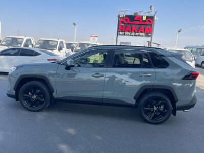 2021 Toyota RAV 4 Cruiser Hybrid 2.5-liter 4-cylinder Engine Grey Black SUV AWD