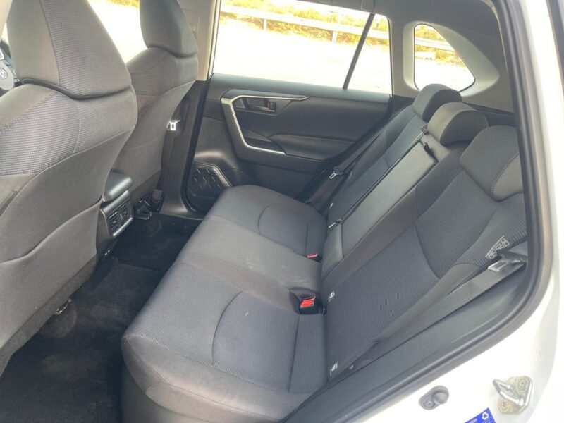 2024 Toyota RAV4 GX Hybrid 2.5L 4-cylinder DOHC 16-valve with VVT-i White Grey SUV