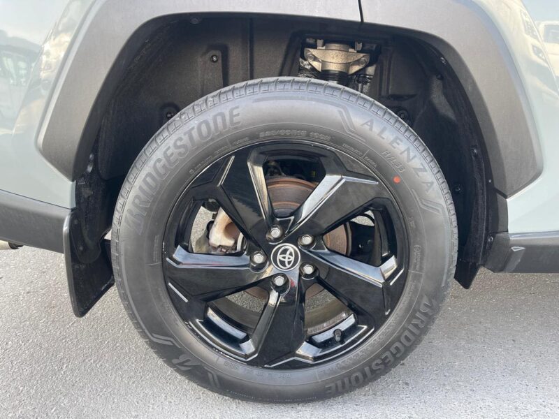 2021 Toyota RAV 4 Cruiser Hybrid 2.5-liter 4-cylinder Engine Grey Black SUV AWD