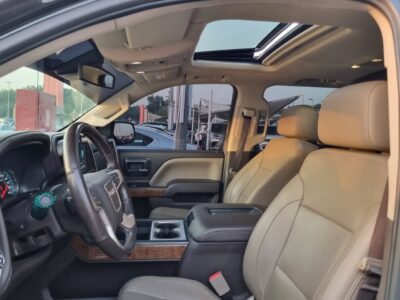 2018 GMC Sierra 1500 4.3 Litres V6 petrol Engine Black Beige Pick Up Truck Full Option