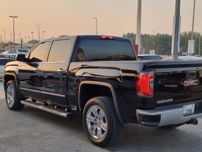 2018 GMC Sierra 1500 4.3 Litres V6 petrol Engine Black Beige Pick Up Truck Full Option