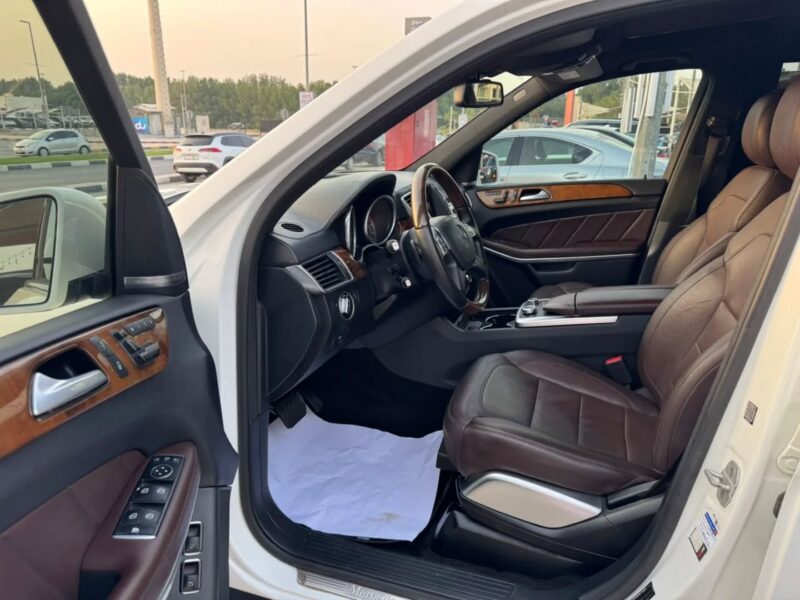 2015 Mercedes-Benz GL-Class 4.7L V8 Twin-Turbo Gasoline White Brown SUV