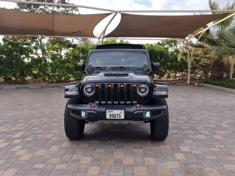 2021 Jeep Gladiator Mojave 3.6-liter V6 Engine Full Option Black Grey Pick Up Truck