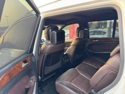 2015 Mercedes-Benz GL-Class 4.7L V8 Twin-Turbo Gasoline White Brown SUV