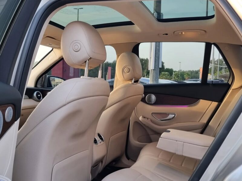 2021 Mercedes-Benz GLC 300 2.0 Litres Inline-4 Petrol Engine Grey Beige SUV