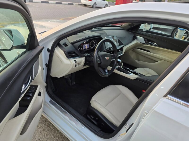 2022 Cadillac CT4 Premium Luxury 2.0 Litres Turbo I4 Engine White Beige RWD