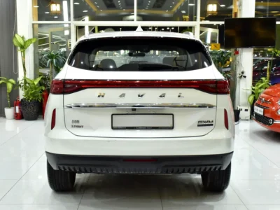 2023 Haval H6 Medium 4 Cylinders Petrol Engine White Black SUV GCC Specs