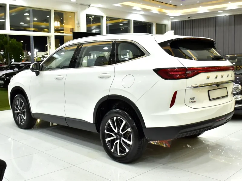 2023 Haval H6 Medium 4 Cylinders Petrol Engine White Black SUV GCC Specs