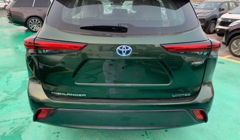 2024 Toyota Highlander Hybrid 2.5-liter 4 Cylinder Engine Green Beige SUV AWD