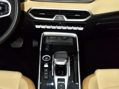 2025 Kaiyi X3 Pro Flagship 4 Cylinder Petrol Engine Silver Beige Crossover GCC Specs