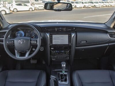 2024 Toyota Fortuner 2.8 Litres Petrol 4 Cylinder Diesel Engine Black SUV 4WD