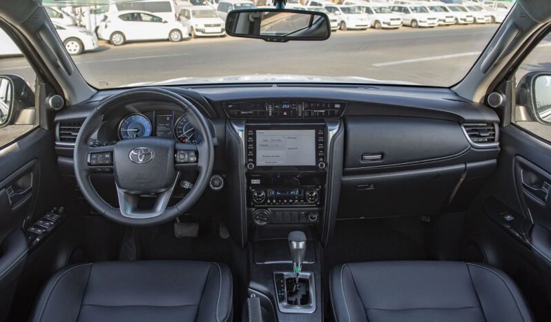 2024 Toyota Fortuner 2.8 Litres Petrol 4 Cylinder Diesel Engine Black SUV 4WD