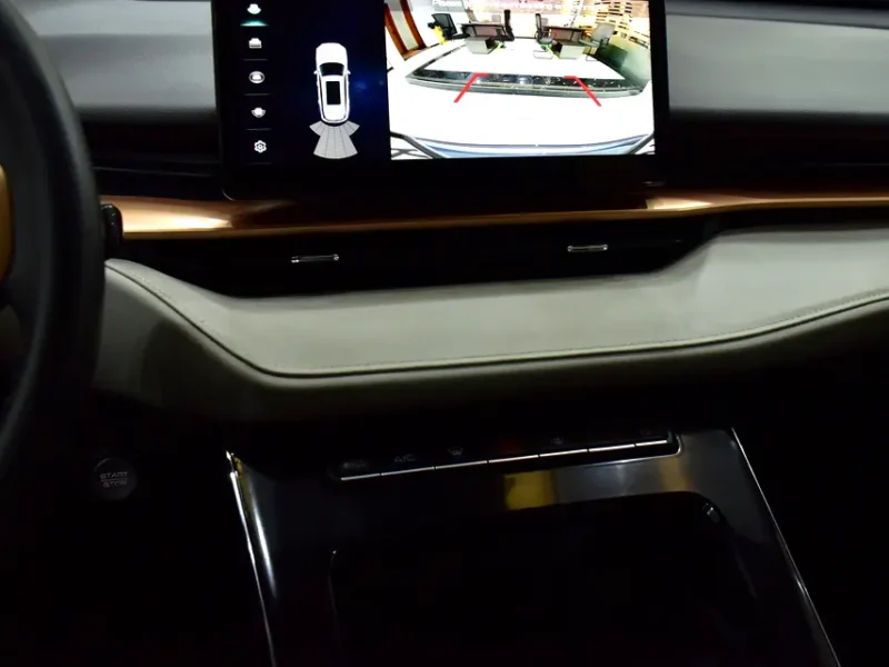 2023 Haval H6 Medium 4 Cylinders Petrol Engine Blue Black SUV GCC Specs