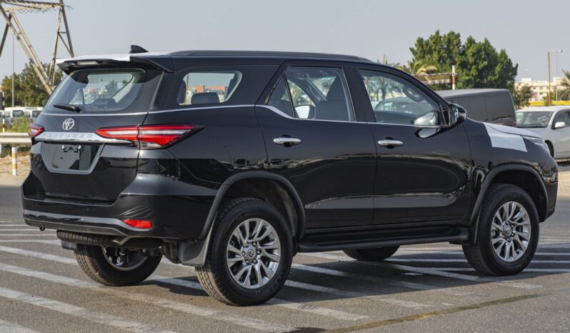 2024 Toyota Fortuner 2.8 Litres Petrol 4 Cylinder Diesel Engine Black SUV 4WD