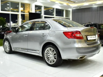 2014 Suzuki Kizashi Sport 4 Cylinders Petrol Engine Silver Black Sedan GCC Specs
