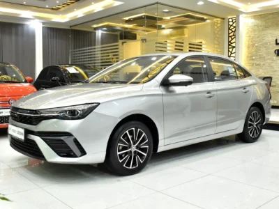 2025 MG MG5 Luxury 4 Cylinders Petrol Engine Silver Black GCC Specs Automatic