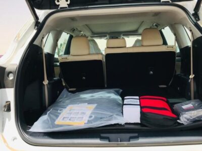 2023 Toyota Highlander Hybrid 2.5-liter 4 Cylinder Engine White Beige SUV AWD