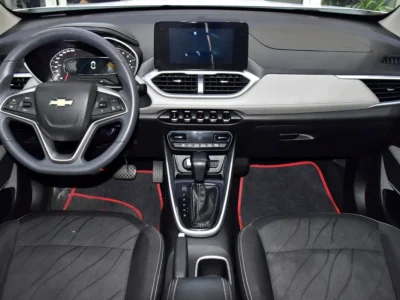 2025 Chevrolet Groove LT 4 Cylinders Petrol Engine White Black Crossover GCC Specs