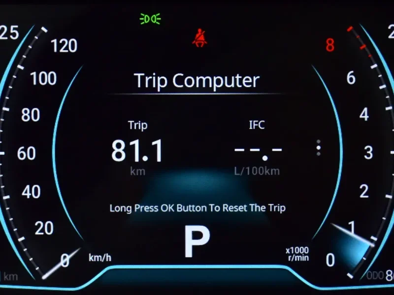 2025 Kaiyi X3 Pro Flagship 4 Cylinder Petrol Engine Black Red Crossover GCC Specs