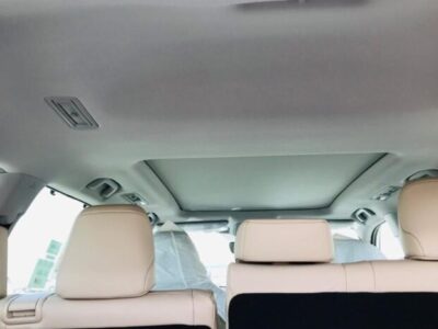 2023 Toyota Highlander Hybrid 2.5-liter 4 Cylinder Engine White Beige SUV AWD