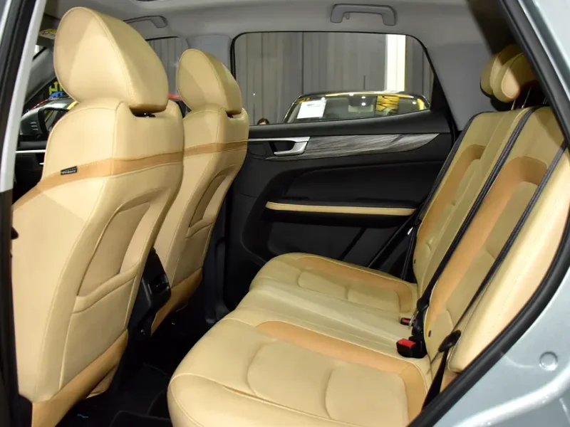 2025 Kaiyi X3 Pro Flagship 4 Cylinder Petrol Engine Silver Beige Crossover GCC Specs