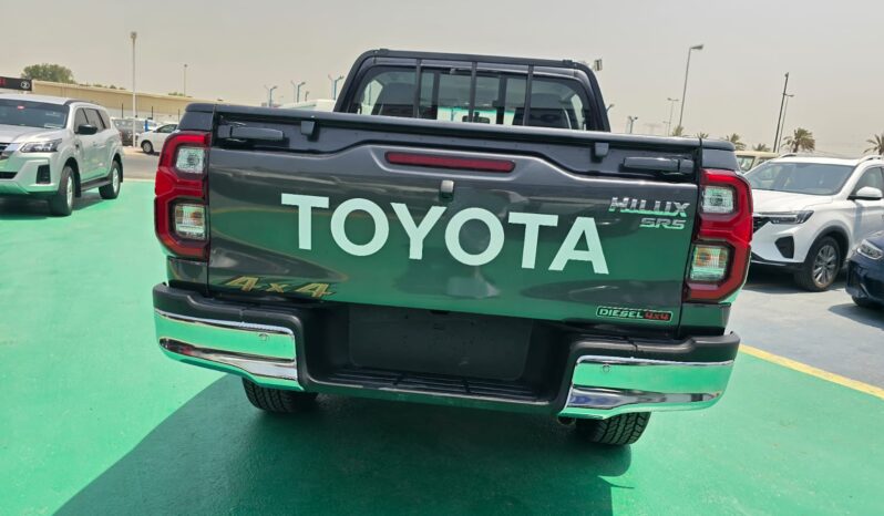 2024 Toyota Hilux 2.4 Litre Diesel 4-cylinder Engine Grey Black Pick-Up Truck 4WD