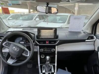 2024 Toyota Veloz 1.5-liter 4-cylinder Petrol Engine Light Grey Black Compact MPV FWD