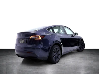 2024 Tesla Model Y Standard Electric Vehicle Grey White SUV 450 - 550 KM Range