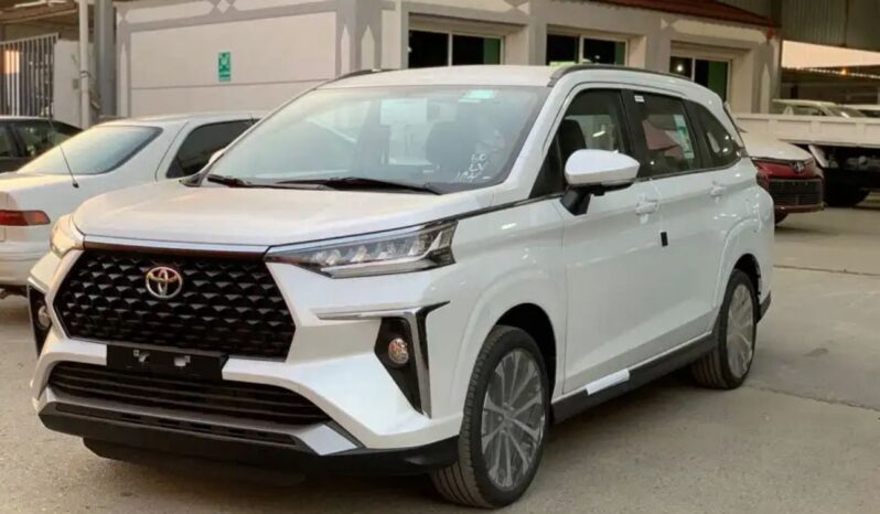 2024 Toyota Veloz 1.5-liter 4-cylinder Petrol Engine Light White Black Compact MPV FWD