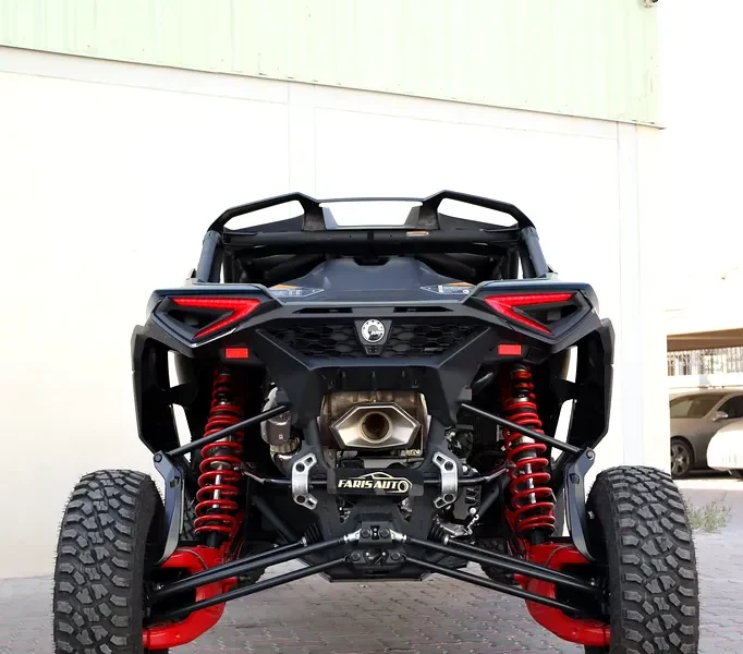 2026 Can-am Maverick MAX 3 Cylinders Petrol Engine Blue Black CARBON PACKAGE