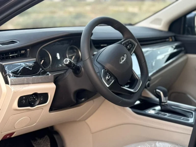 2026 CHERY ARRIZO 5 1.5 Litres 4 Cylinder Petrol Engine Grey Beige Sedan GCC Specs