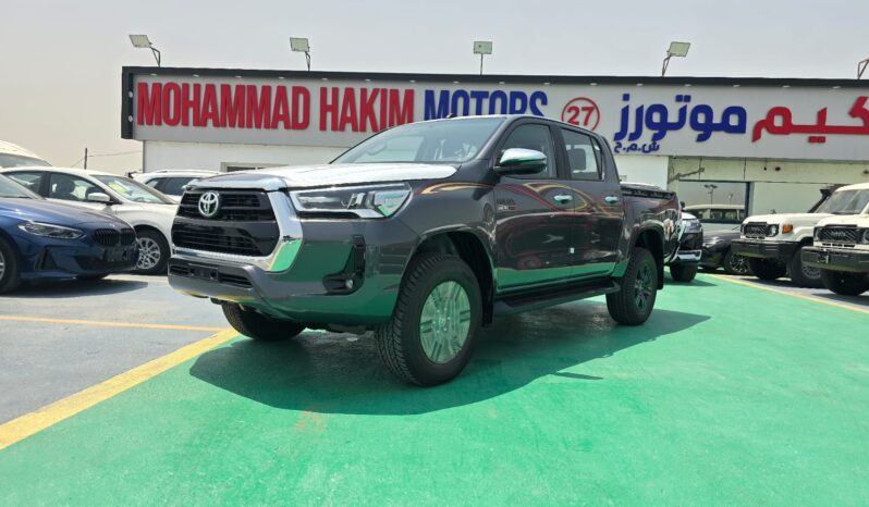 2024 Toyota Hilux 2.4 Litre Diesel 4-cylinder Engine Grey Black Pick-Up Truck 4WD