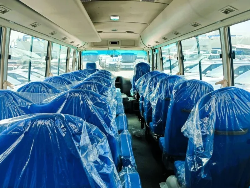 2026 Mitsubishi Rosa 4.2L 6 Cylinder Diesel Engine 33-Seater White Blue Bus GCC Specs