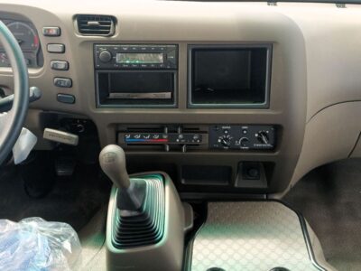 2026 Mitsubishi Rosa 4.2L 6 Cylinder Diesel Engine 33-Seater White Blue Bus GCC Specs