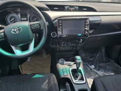 2024 Toyota Hilux 2.4 Litre Diesel 4-cylinder Engine Grey Black Pick-Up Truck 4WD