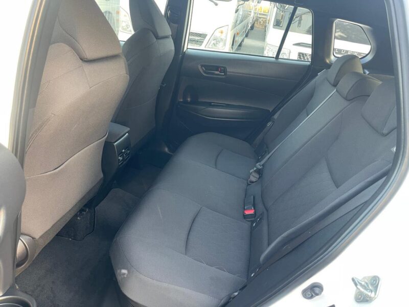 2022 Toyota Corolla Cross Hybrid 2.0L 4-cylinder in-line Engine White Grey SUV AWD