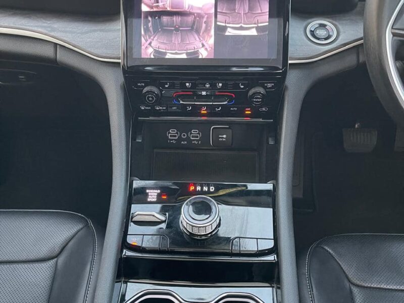 2022 Jeep Grand Cherokee L Limited 4x4 3.6-liter V6 Petrol Engine Silver Black SUV