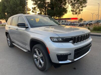 2022 Jeep Grand Cherokee L Limited 4x4 3.6-liter V6 Petrol Engine Silver Black SUV