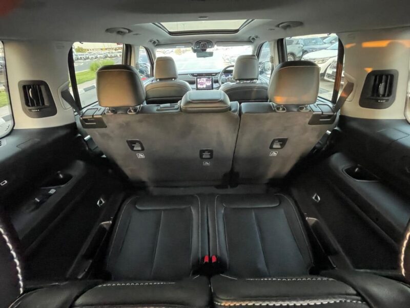 2022 Jeep Grand Cherokee L Limited 4x4 3.6-liter V6 Petrol Engine Silver Black SUV