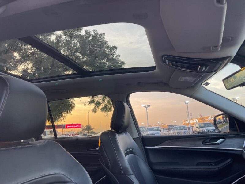 2022 Jeep Grand Cherokee L Limited 4x4 3.6-liter V6 Petrol Engine Silver Black SUV