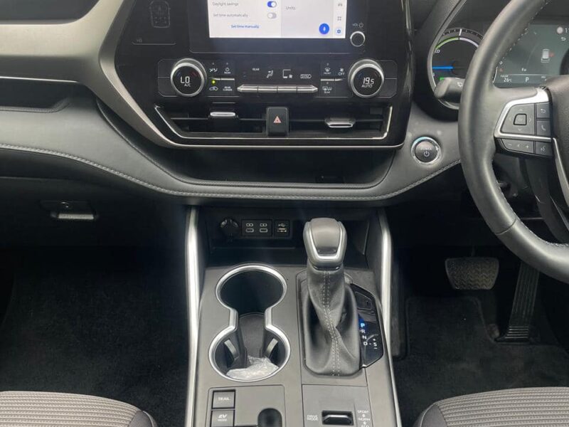 2023 Toyota Kluger GXL Hybrid 2.5L Inline 4-cylinder Engine White Grey SUV AWD