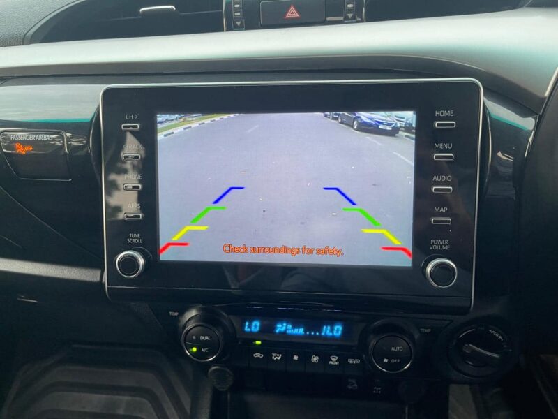 2023 Toyota Hilux SR5 Dual Cab 2.8 4 Cylinders Diesel Engine Automatic Black Pick Up Truck