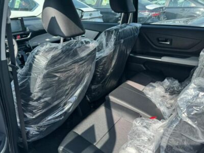 2024 Toyota Veloz 1.5-liter 4-cylinder Petrol Engine Dark Grey Black Compact MPV FWD