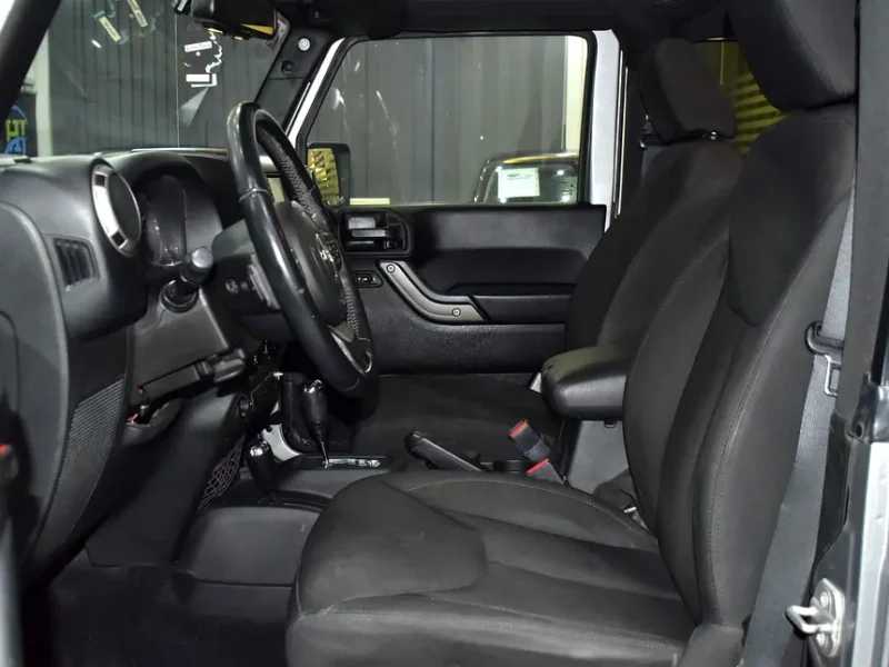 2016 Jeep Wrangler Sport 6 Cylinders petrol Engine Silver Black Crossover GCC Specs