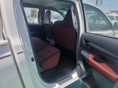 2023 Toyota Hilux 2.4 Litre Diesel 4-cylinder Engine White Red Pick-Up Truck 4WD