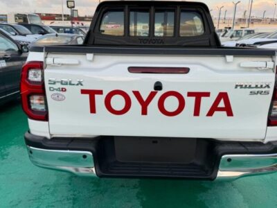 2024 Toyota Hilux 2.4 Litre Diesel 4-cylinder Engine White Red Pick-Up Truck 4WD
