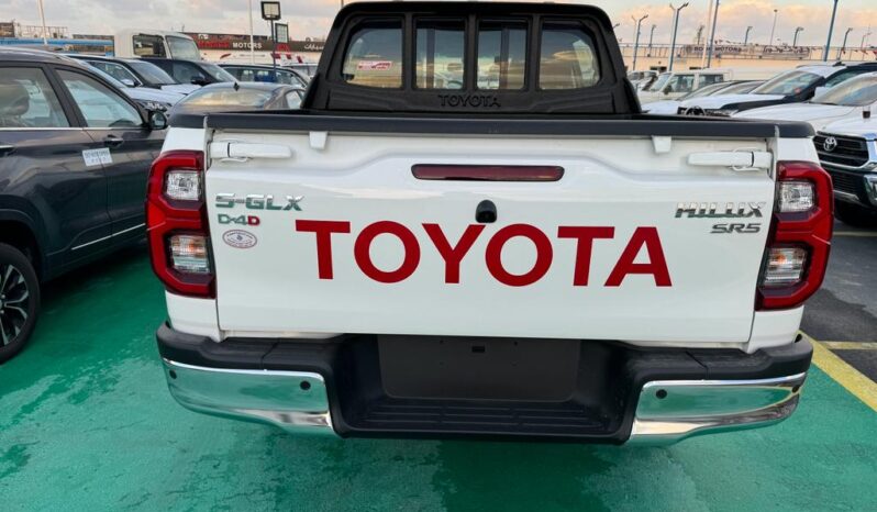2024 Toyota Hilux 2.4 Litre Diesel 4-cylinder Engine White Red Pick-Up Truck 4WD