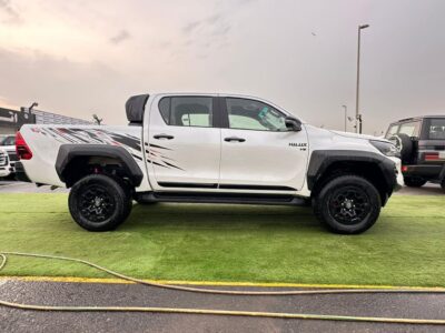 2026 Toyota Hilux Gr Sport 4.0 Litres 6 Cylinders Petrol Engine White Black Pick Up Truck