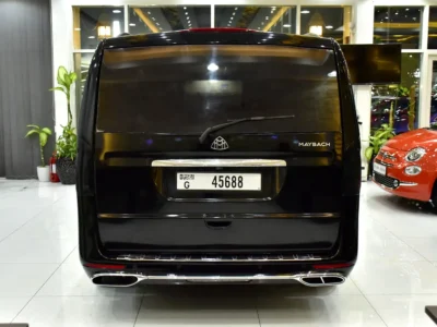 2014 Mercedes-Benz Viano Trend 6 Cylinder Petrol Engine Black Orange Van GCC Specs