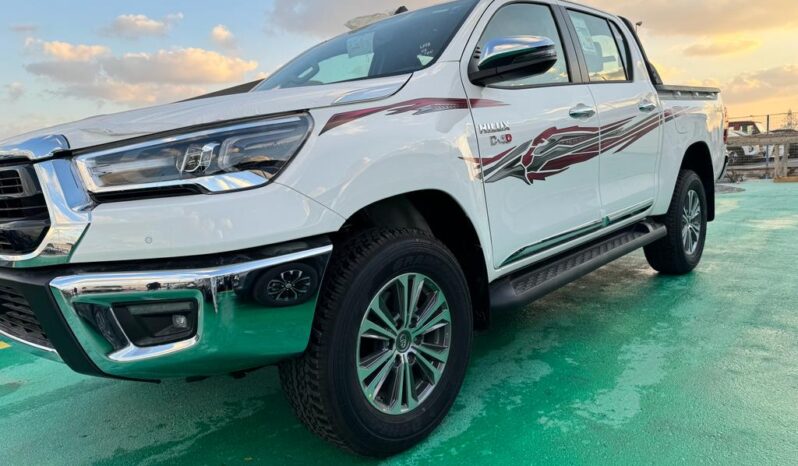 2024 Toyota Hilux 2.4 Litre Diesel 4-cylinder Engine White Red Pick-Up Truck 4WD